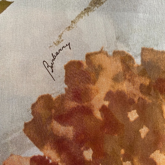 Burberry London Silk semi sheer floral top size M - Picture 10 of 12